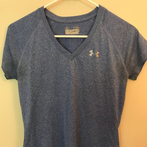Under Armour Tops - Under Armour Semi-Fitted V-Neck T-shirt